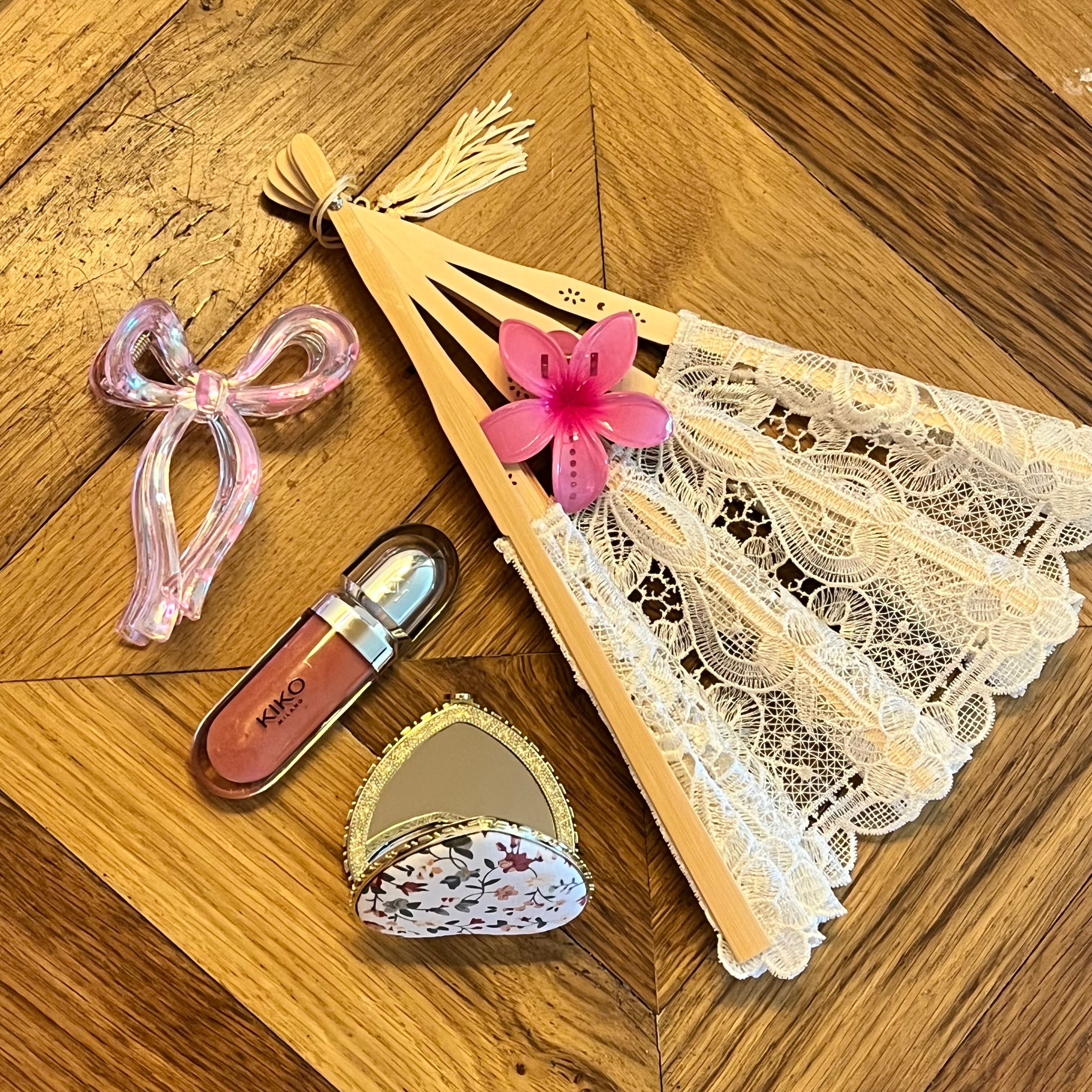 Pearl Bow Hair Clip