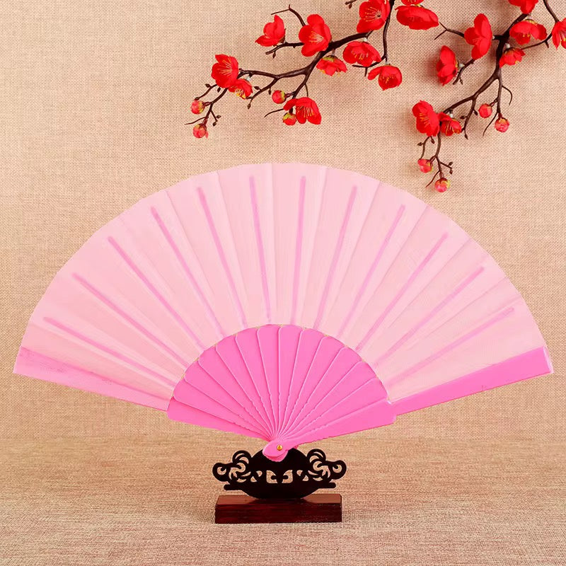 Pink fan 🪭
